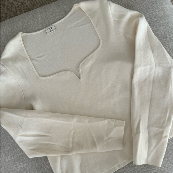 Abercrombie & Fitch Sweaters - Abercrombie & Fitch Sweater